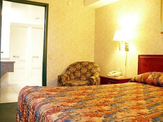 Lexington Inn & Suites-Windsor Oda fotoğraf